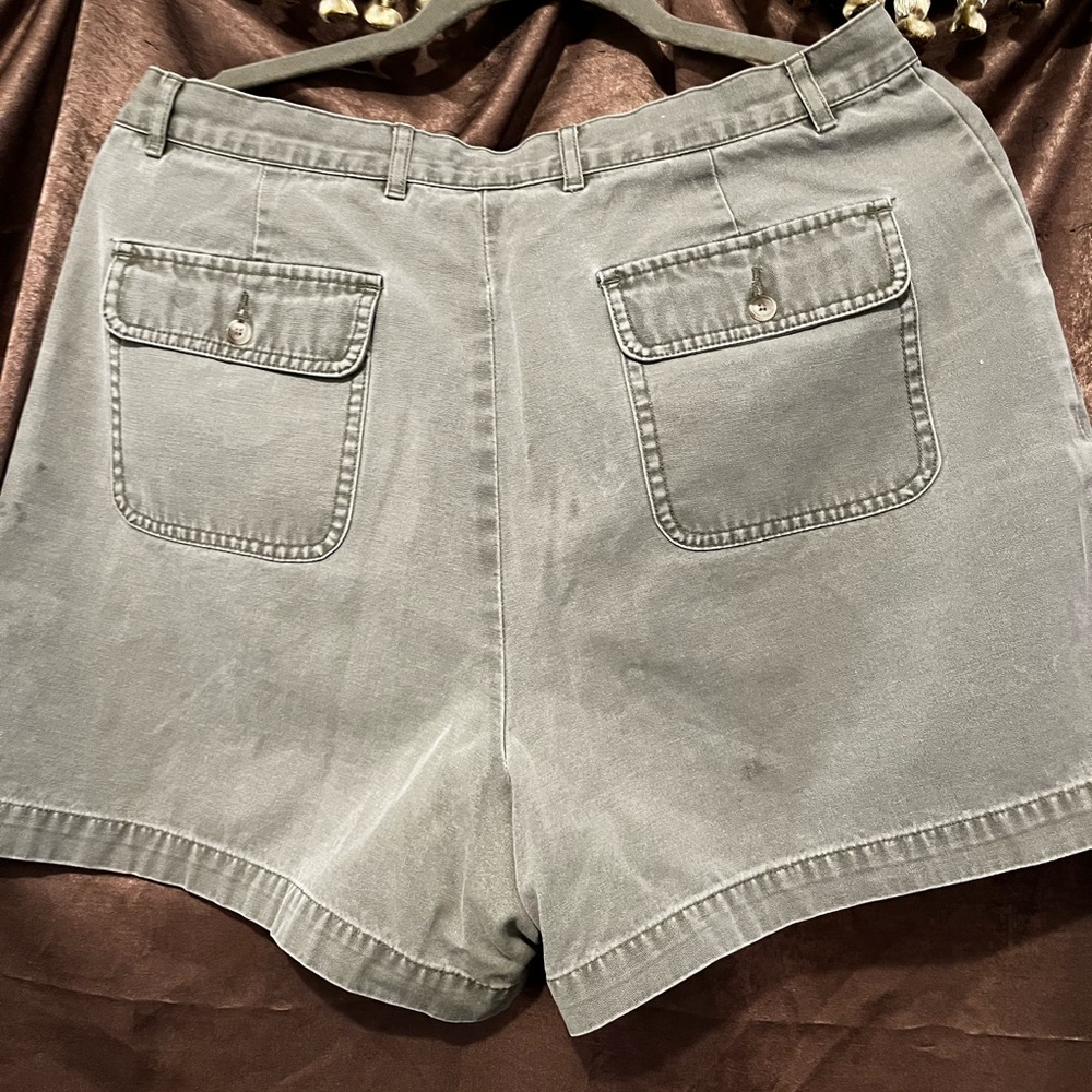 Eddie Bauer green shorts